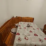 Apartment Leo *