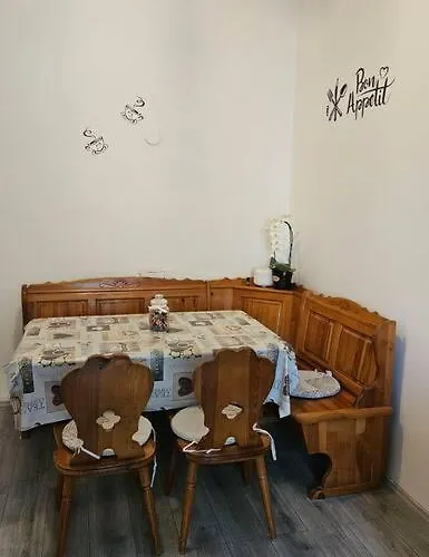 Apartment Leo *